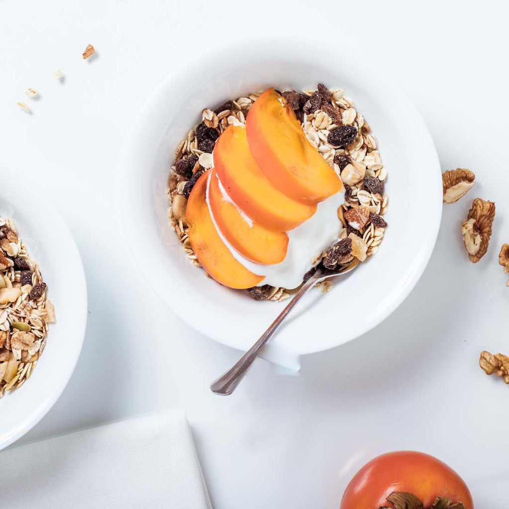 Oat granola with tropical fruits